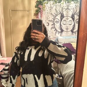 Black & Cream Patterned Women's Sweater